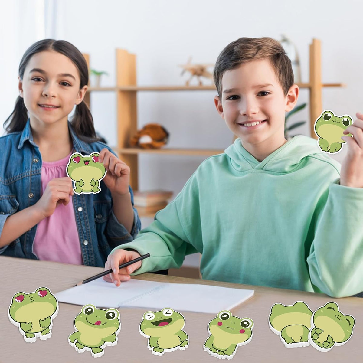 600Pcs Frog Sticky Notes, Cute Cartoon Frog Self-Stick Note Pads Kawaii Frog Theme Sticky Notes Animal Memo Pads Frog Notepad for Frog Lovers Birthday Students Office School Supplies