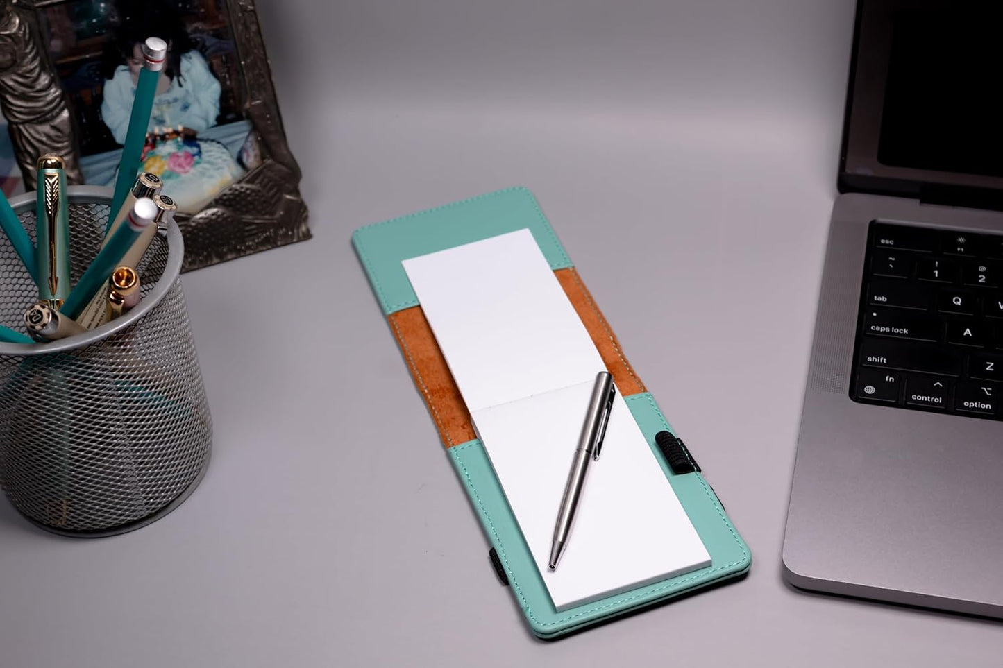 LaserGram Mini Padfolio with Notepad and Pen, Flag of The United States, Personalized Engraving Included (Teal)